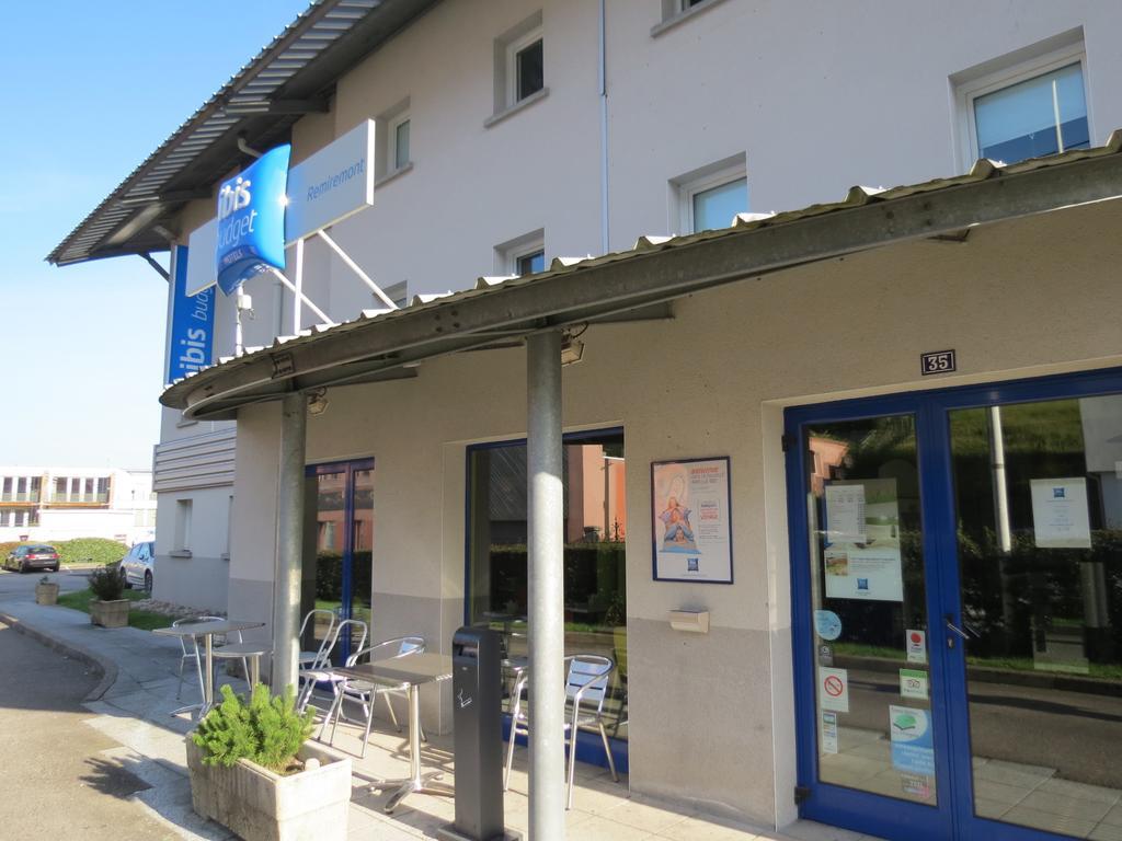 Ibis Budget Remiremont Esterno foto