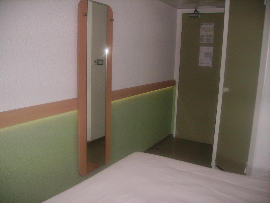 Ibis Budget Remiremont Camera foto