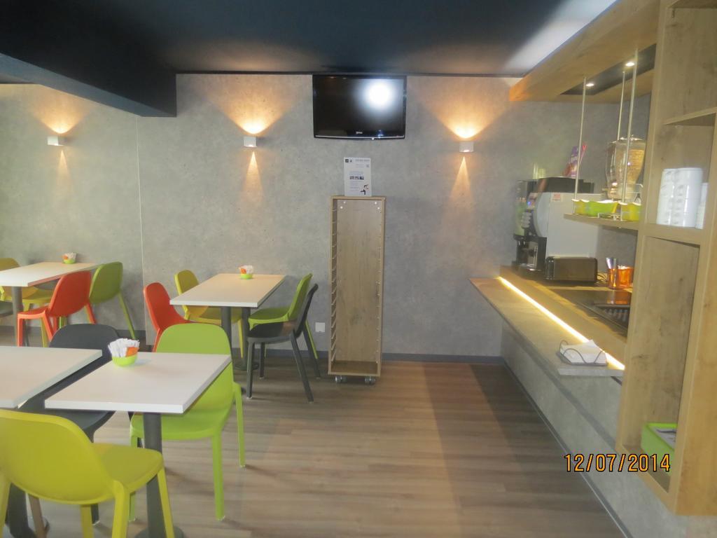 Ibis Budget Remiremont Esterno foto