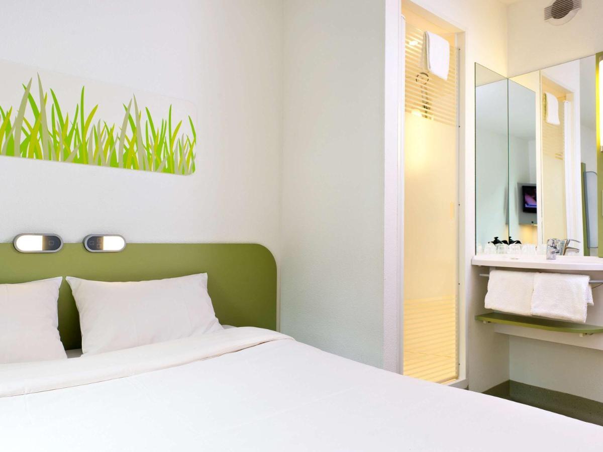 Ibis Budget Remiremont Esterno foto