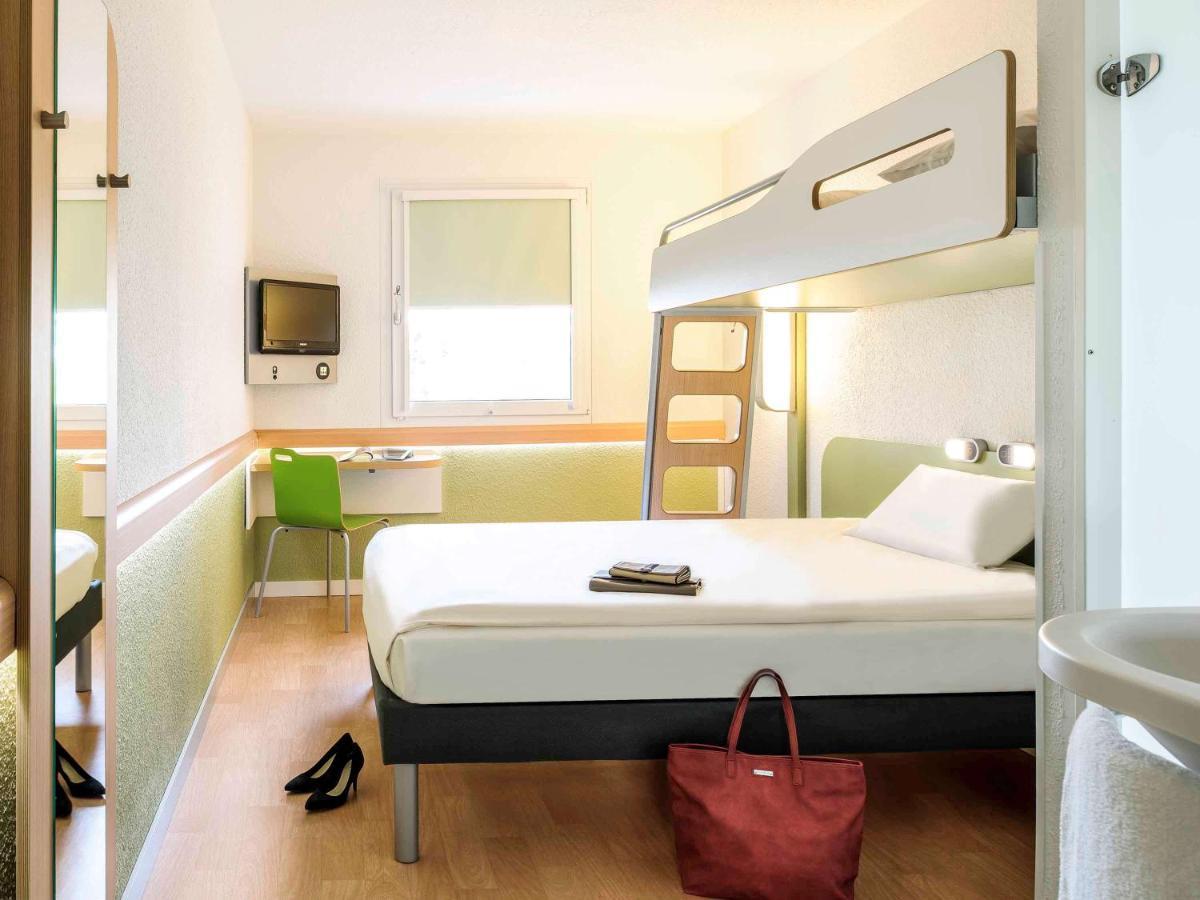 Ibis Budget Remiremont Esterno foto